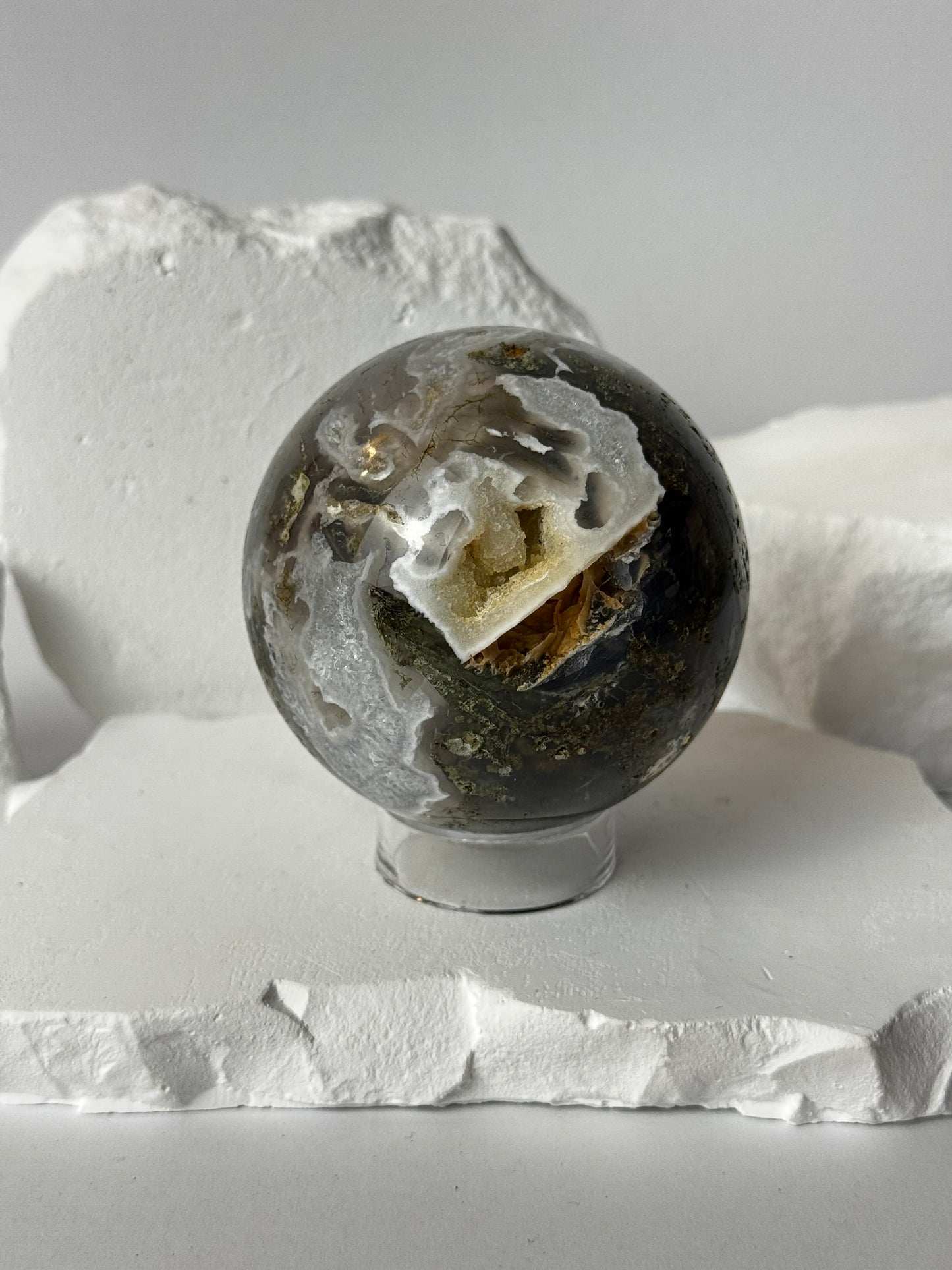 Moss agate – sphere