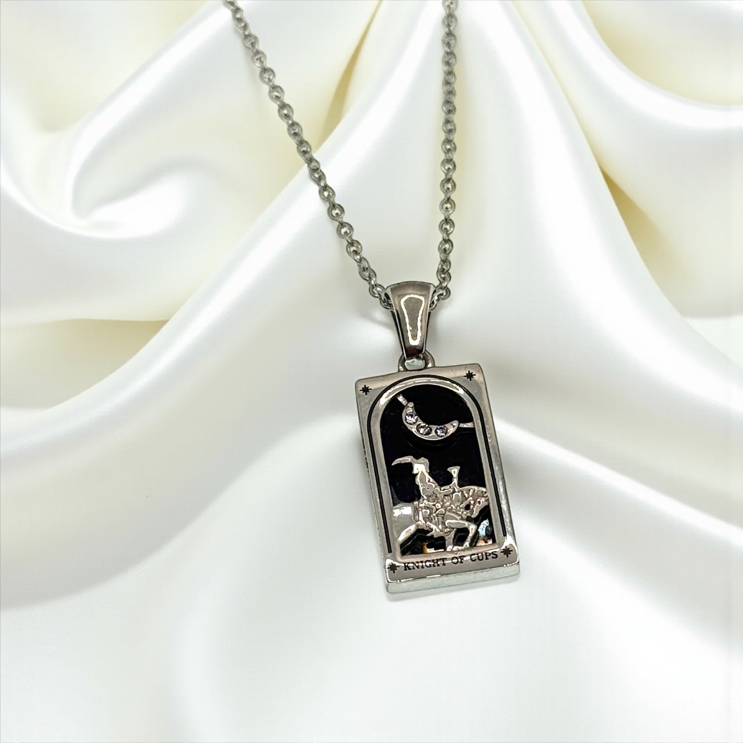 ✨ Knight of Cups – Silver Edition – Halskette