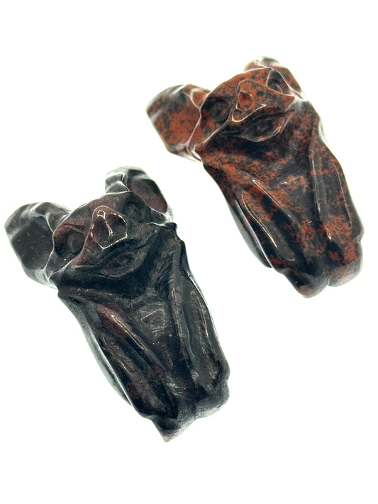 🦇 Mahagoni Obsidian & Granat in Astrophyllit Fledermaus – Carving