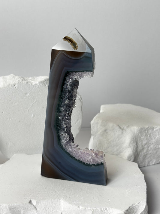 Druzy Agate Tower with Amethyst