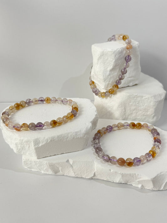 Citrine Phantom with Amethyst Bracelet – “When you want to bring your vision from the depths into the light”