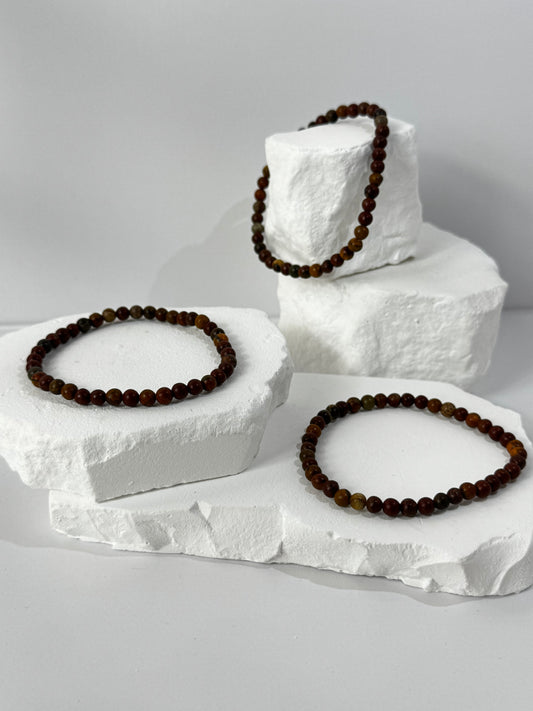 Roter Türkis (gefärbter Magnesit) Armband – „Wenn du Erdung, Schutz und vitale Lebensenergie brauchst“
