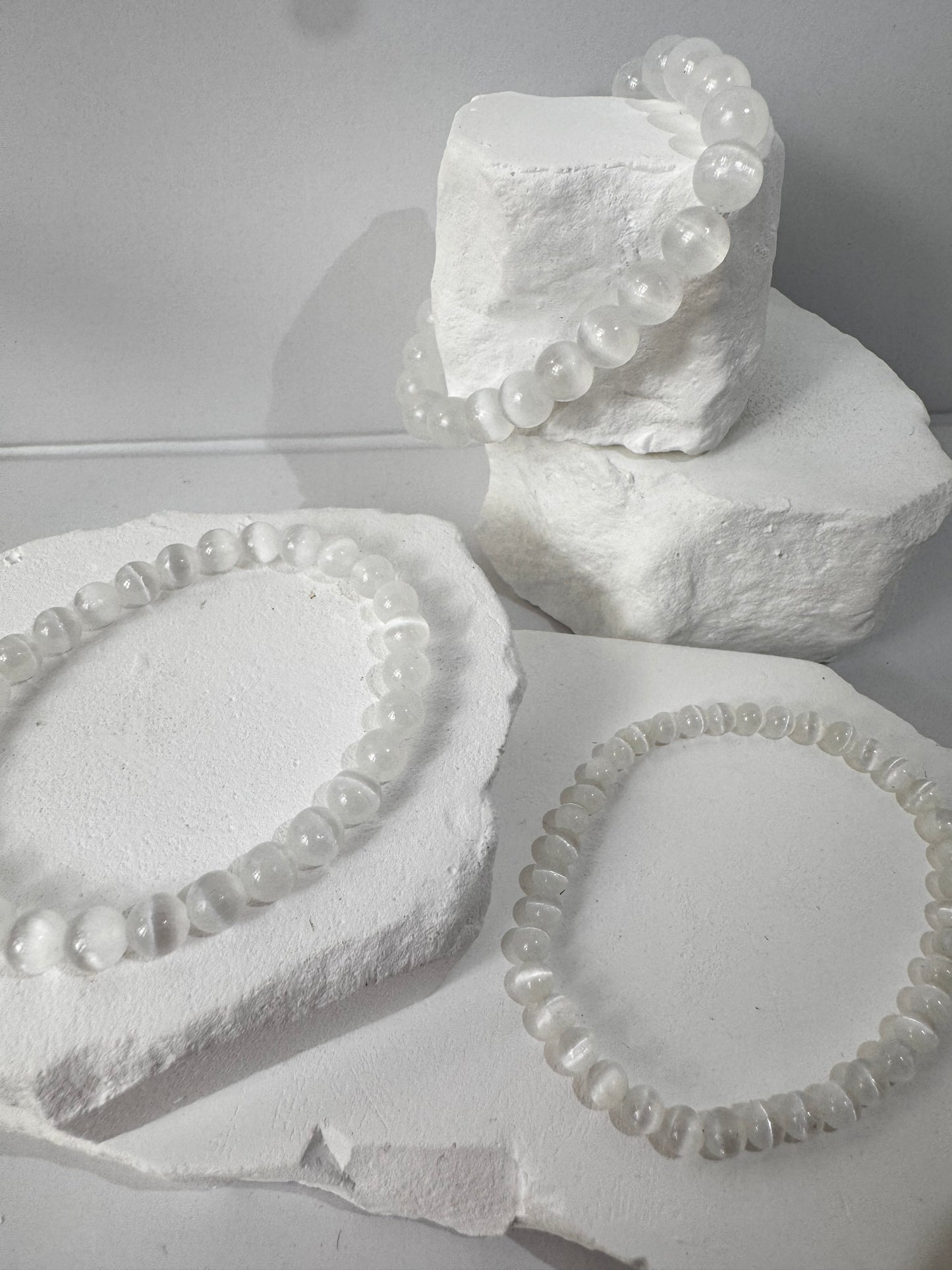 Selenit Armband – „Wenn du dich an dein wahres Licht erinnerst“