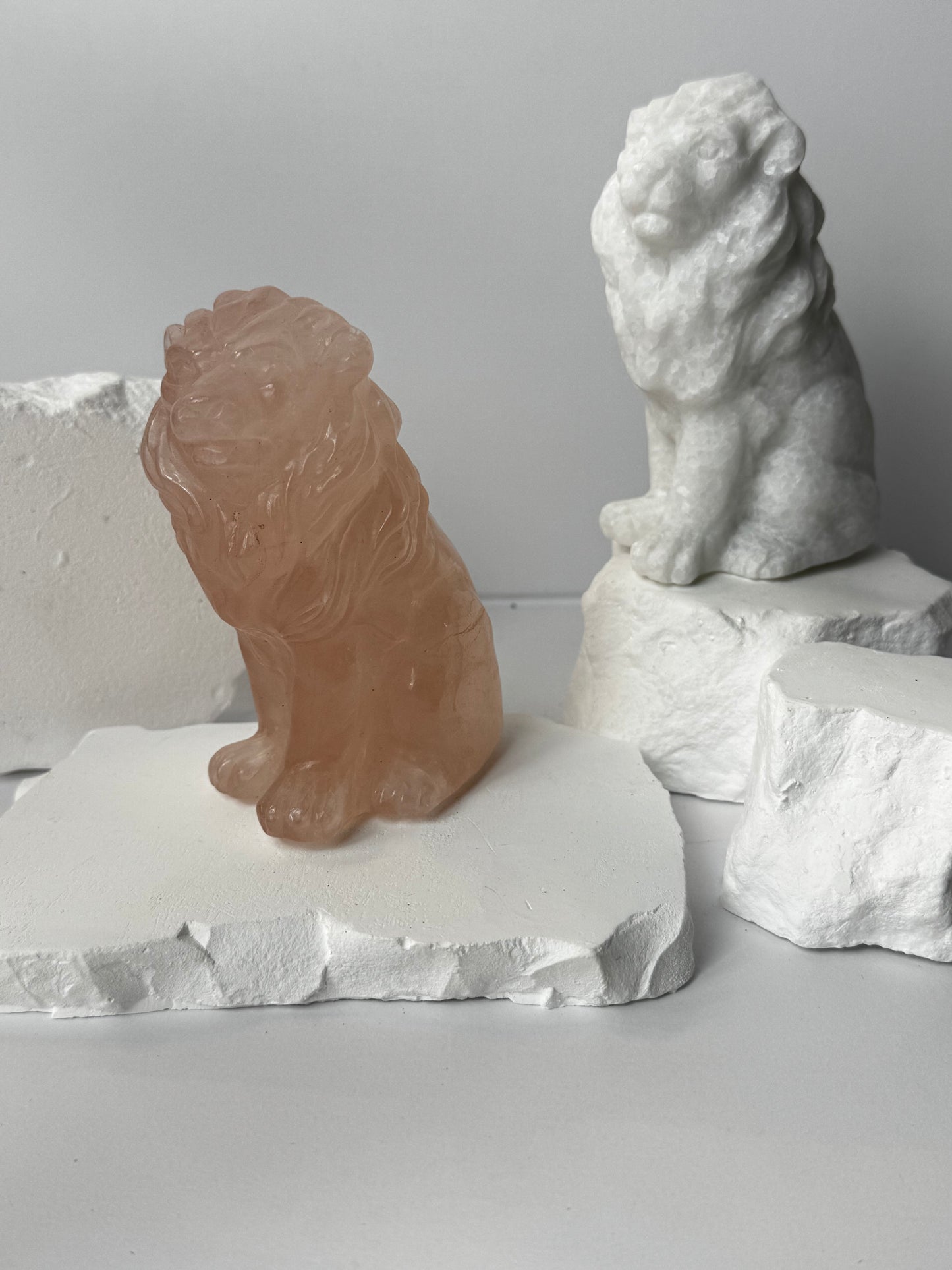 Leo – Rose Quartz or White Jade