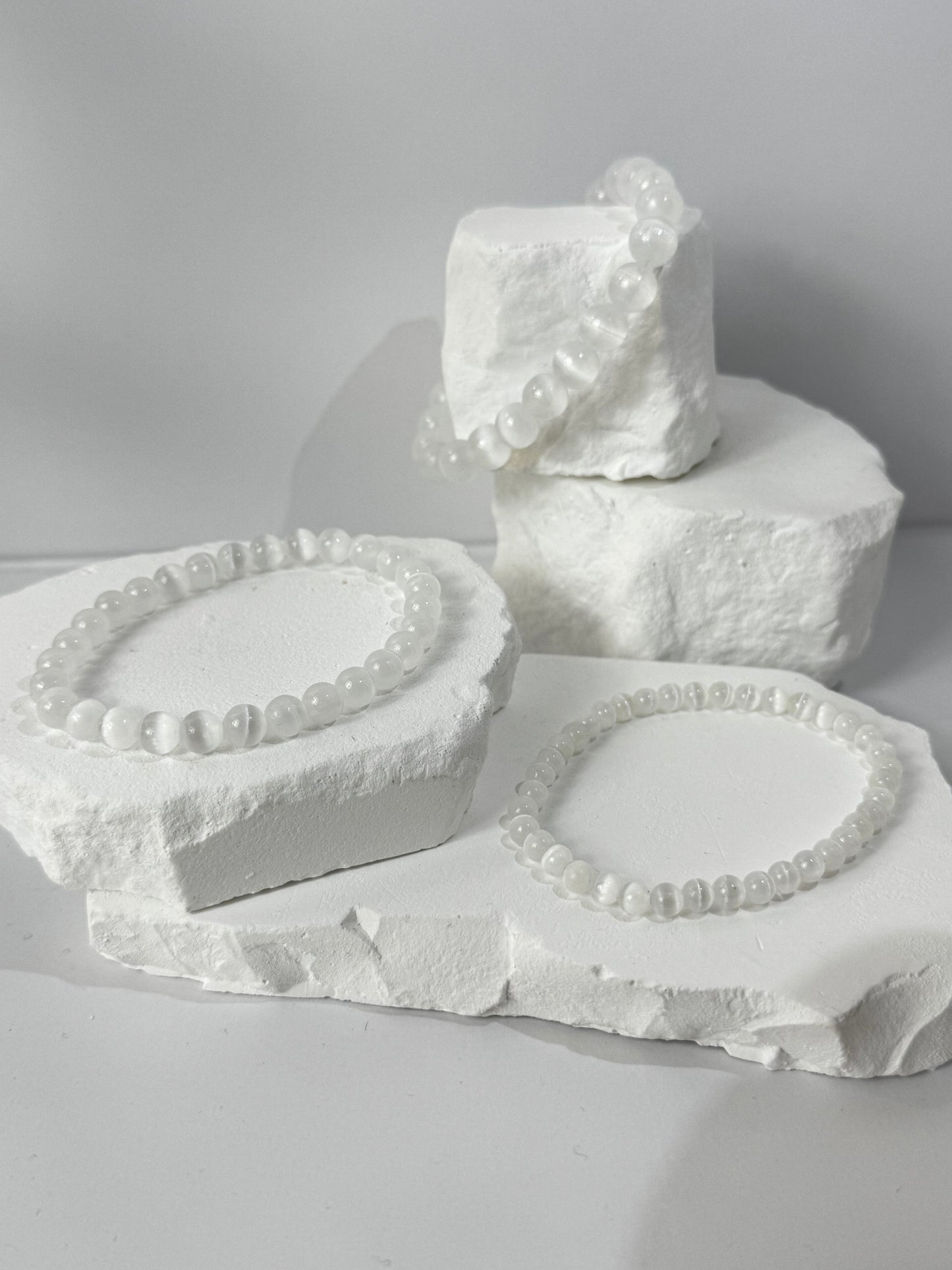 Selenit Armband – „Wenn du dich an dein wahres Licht erinnerst“