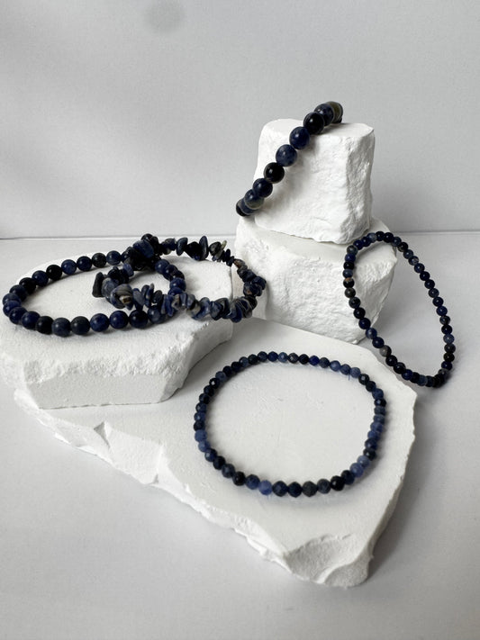 Sodalith Armband – „Wahrheit beginnt in dir“