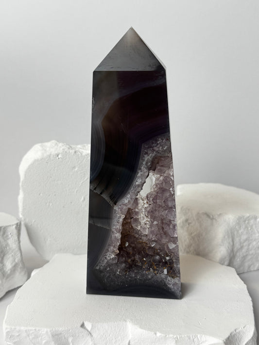 Druzy Agate Tower with Amethyst