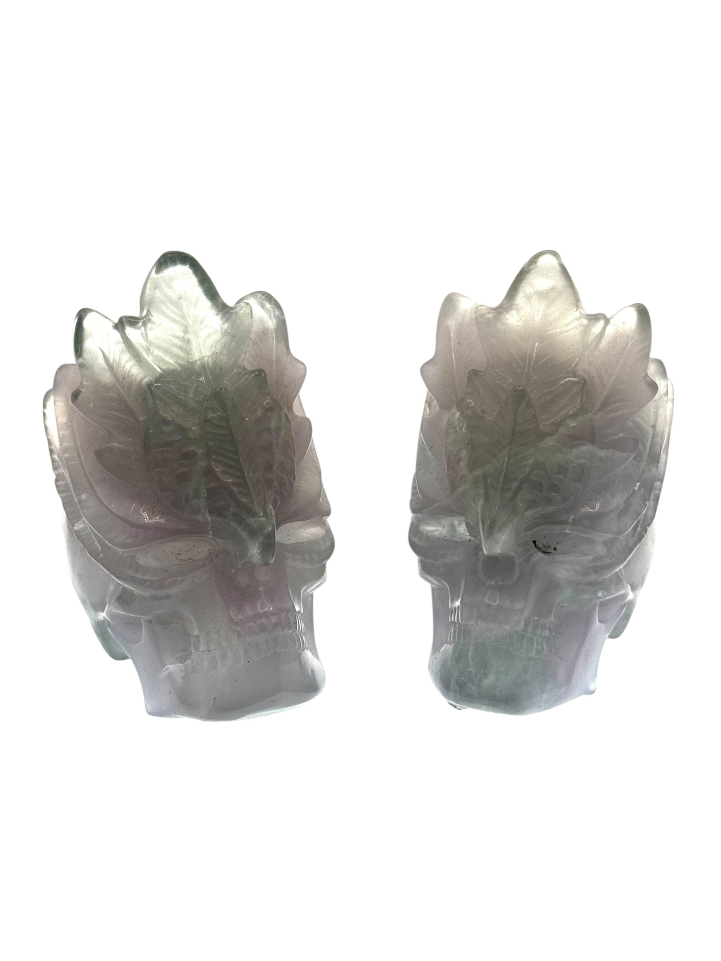 💀 Pastell Fluorit Skull mit Maske – Carving